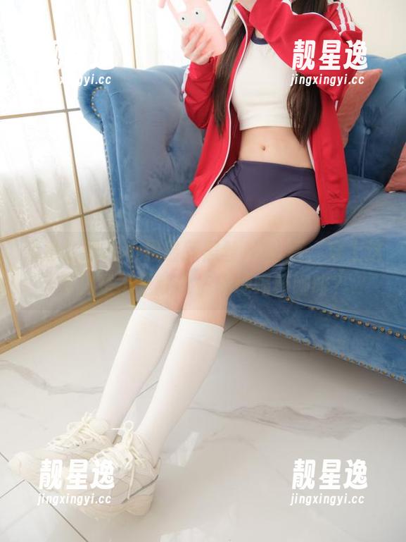 紧急企划-小恩 紧急企划 - 小恩最新黑丝JK分享,穿上这身我是不是就能优雅地喝杯咖啡?