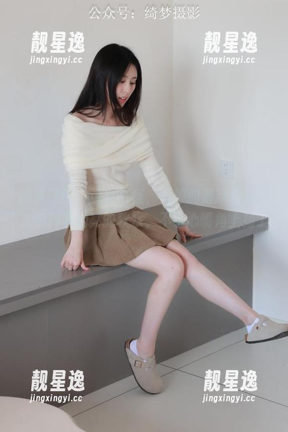 绮梦摄影-婷婷 绮梦摄影 - 说也奇怪,婷婷的最新合集让人想到那油亮的秋水,不小心嘴角上扬了。