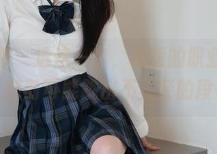 绮梦摄影 – 选这一套,章章的职业装纪录,随时可能跳出不正经的段子