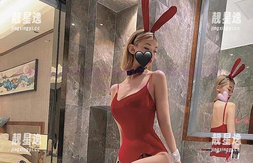 微密圈 - 脸红Dearie的红色连体内衣：这可是它的真正姿态，居然不小心成了壁纸！