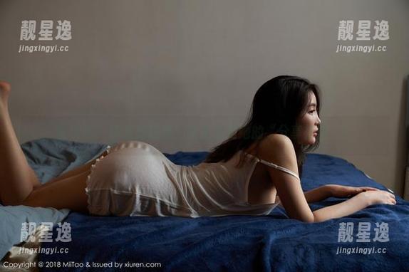 蜜桃社-结衣 蜜桃社 - 结衣的眼镜,原来竟是她的“分享神器”!
