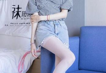 袜啵啵 – 最新美图隆重上架，甜甜圈在油亮的时刻把你带入另一种境界！