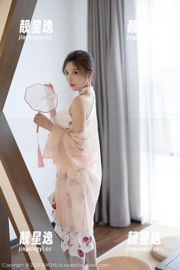 语画界 - 芝芝booty穿着睡衣的日常：图库资源最隐秘的一面