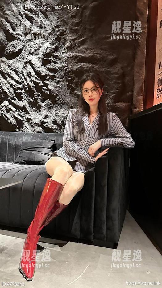微密圈 - 从梦中走出的婚纱，轩子巨2兔最新写真更新！