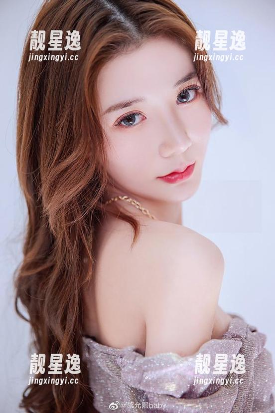 黎允熙baby 微密圈 - 不要害羞,黎允熙baby的双人写真集更新里有啥新奇玩意儿?
